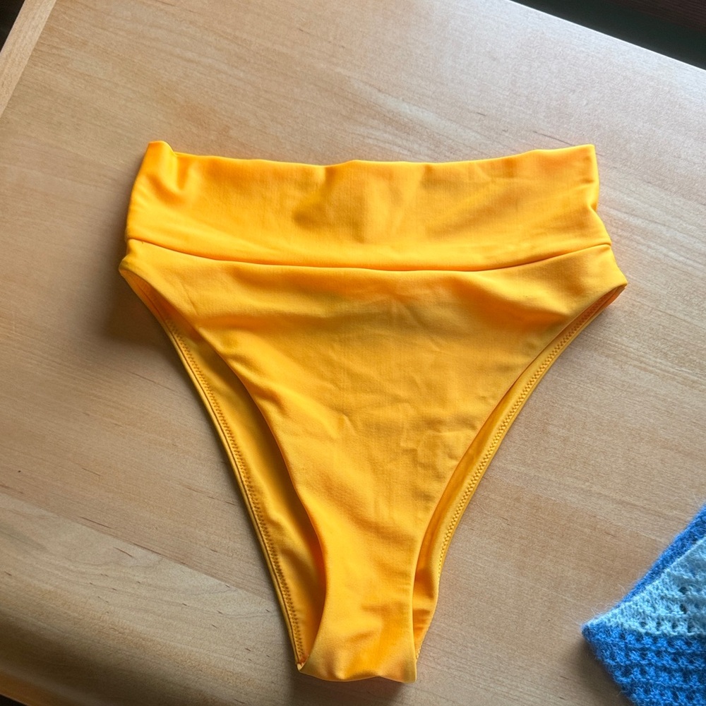 High waisted high cut bikini bottom